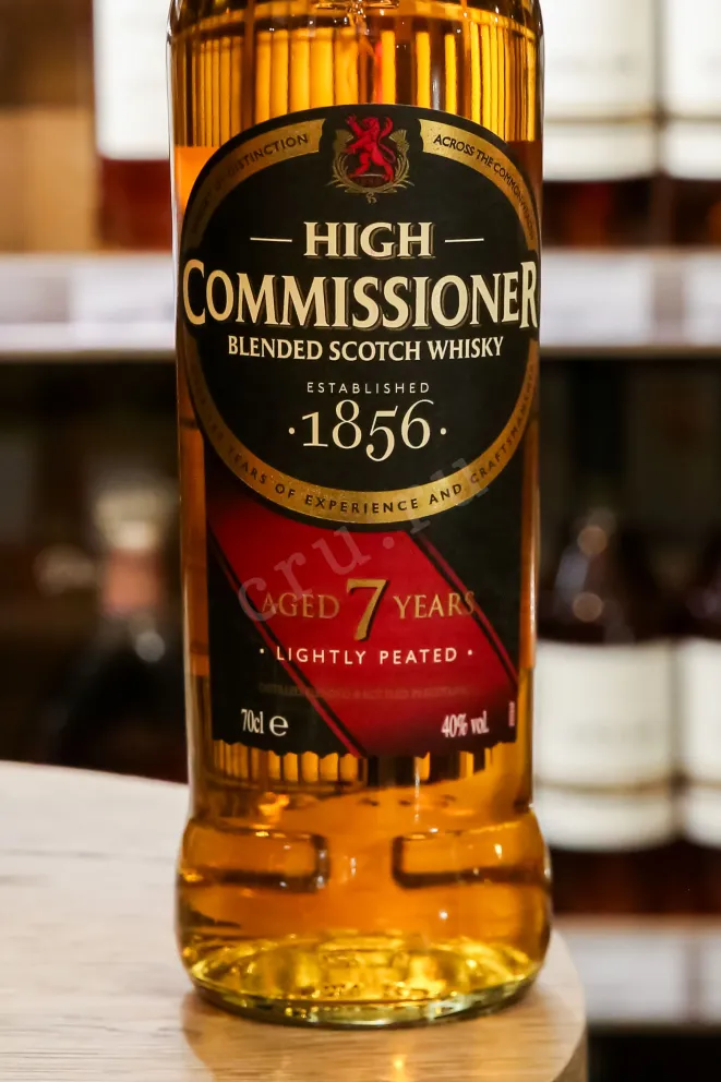 В магазине Крю Профи High Commissioner 7 Years in gift box 0.7 л