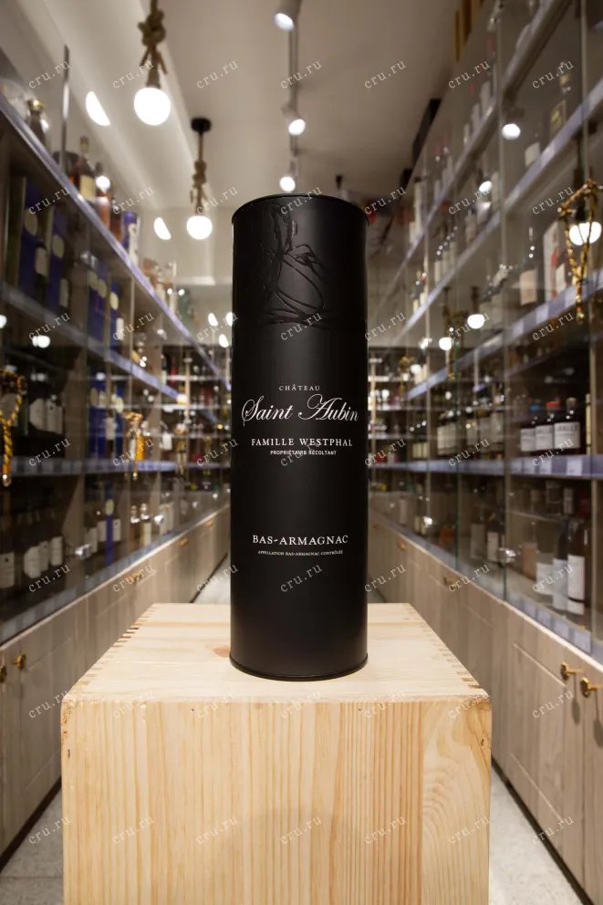 В магазине Крю Профи Saint Aubin Bas-Armagnac in tube 1974 0.7 л