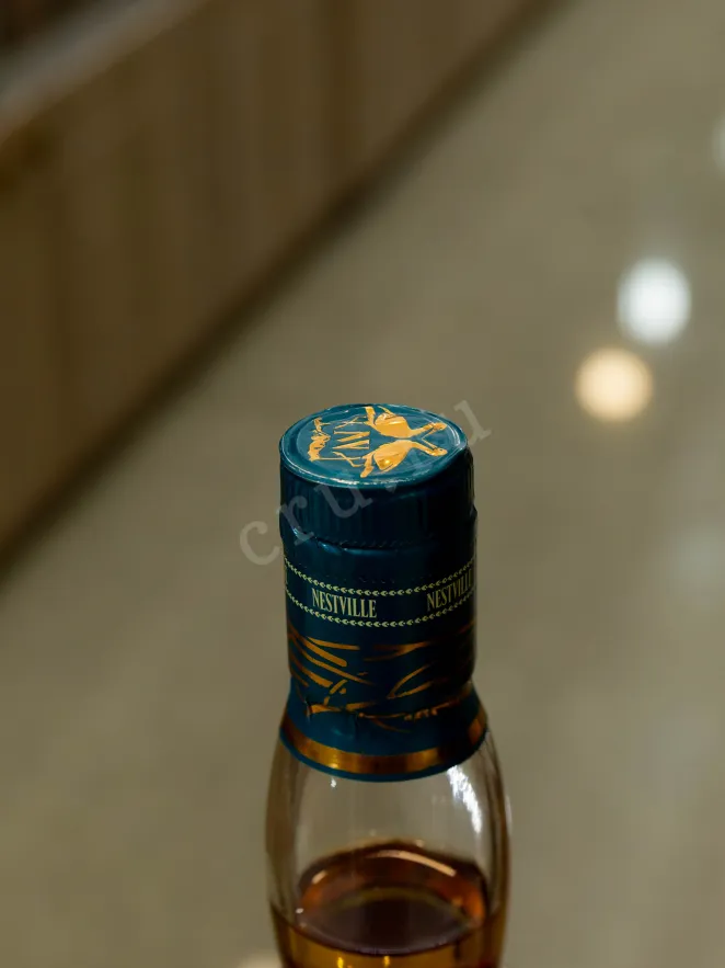 Пробка Nestville Single Malt in tube 0.7 л