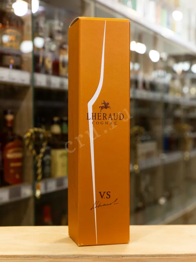 В магазине Крю Профи Lheraud Cognac VS 0.5 л