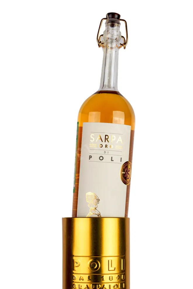 В тубе Sarpa Barrique Di Poli 0.7 л