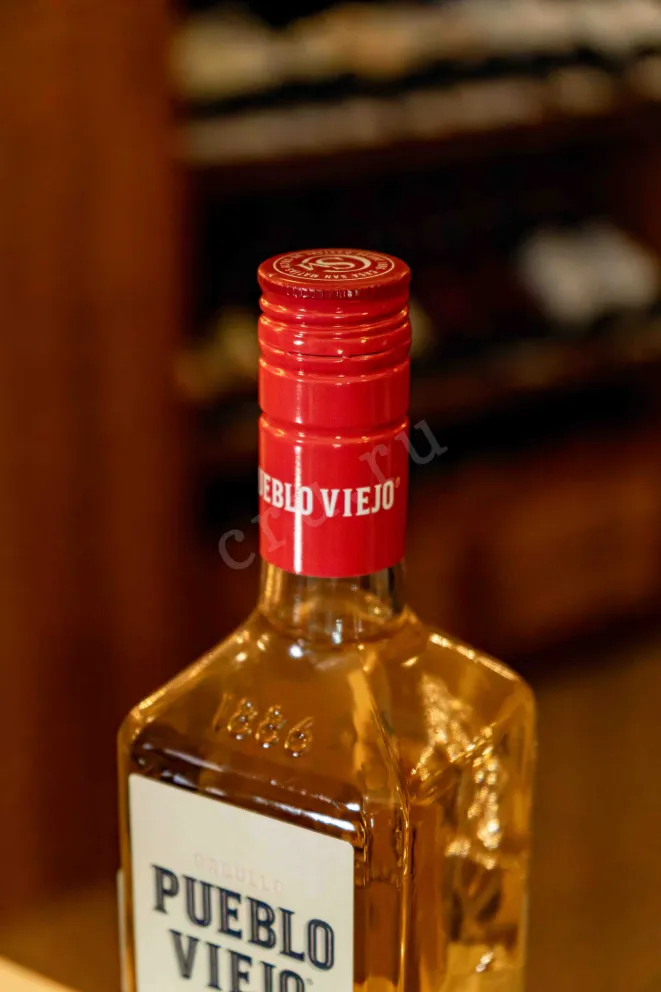 Пробка Pueblo Viejo Reposado 0.7 л