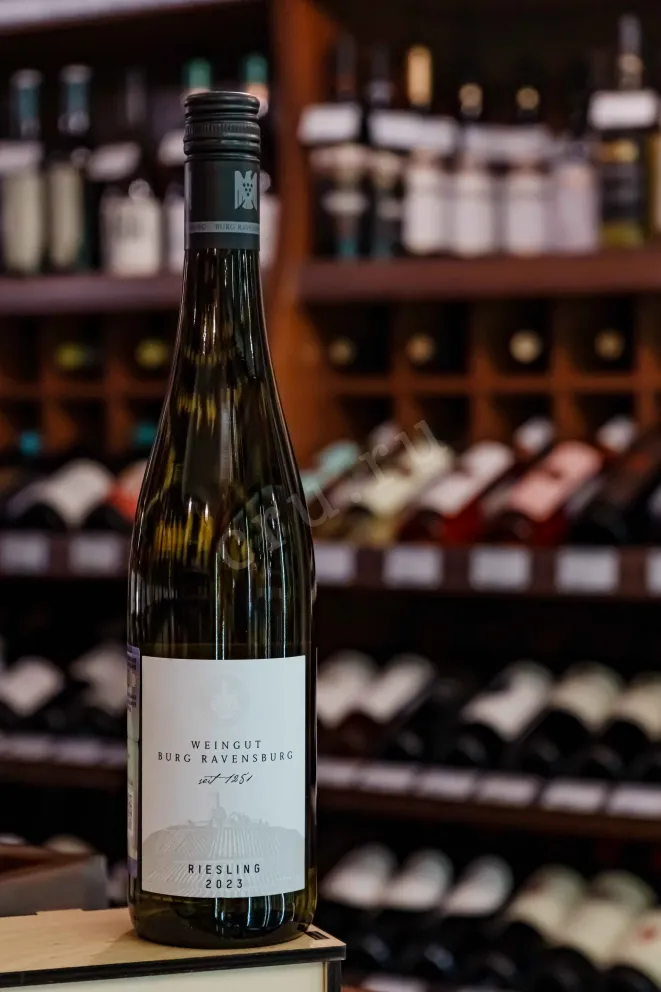 В магазине Крю Профи Burg Ravensburg Sulzfeld Riesling 2023 0.75 л