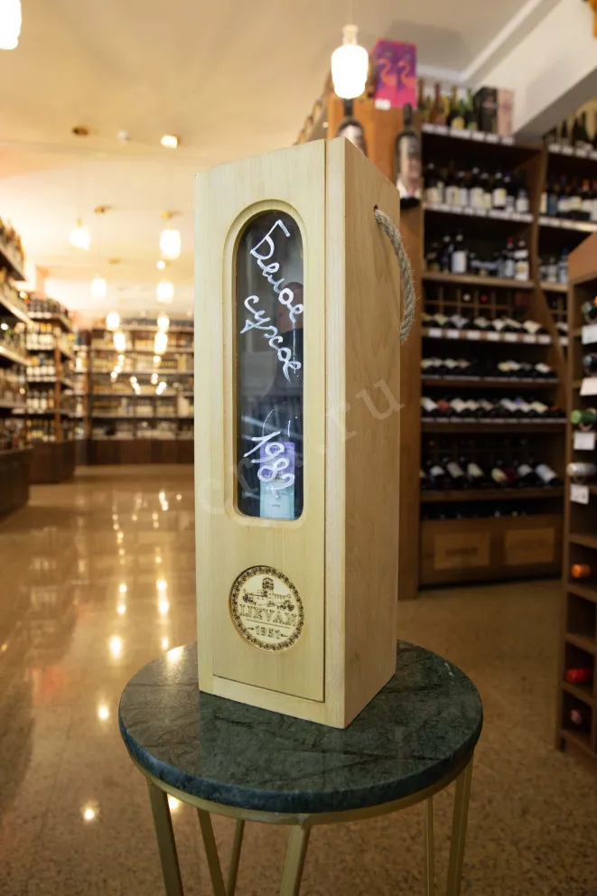 В магазине Крю Профи Old Ijevan Collection collectible in wooden packaging 1982 0.75 л