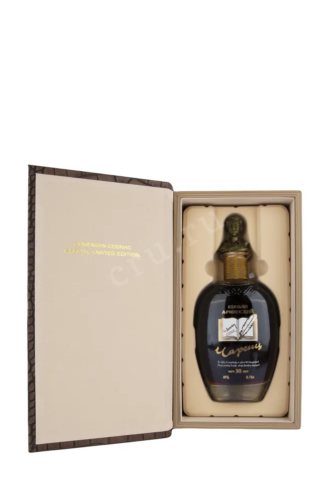 Коньяк Чаренц 30 лет  0.75 л