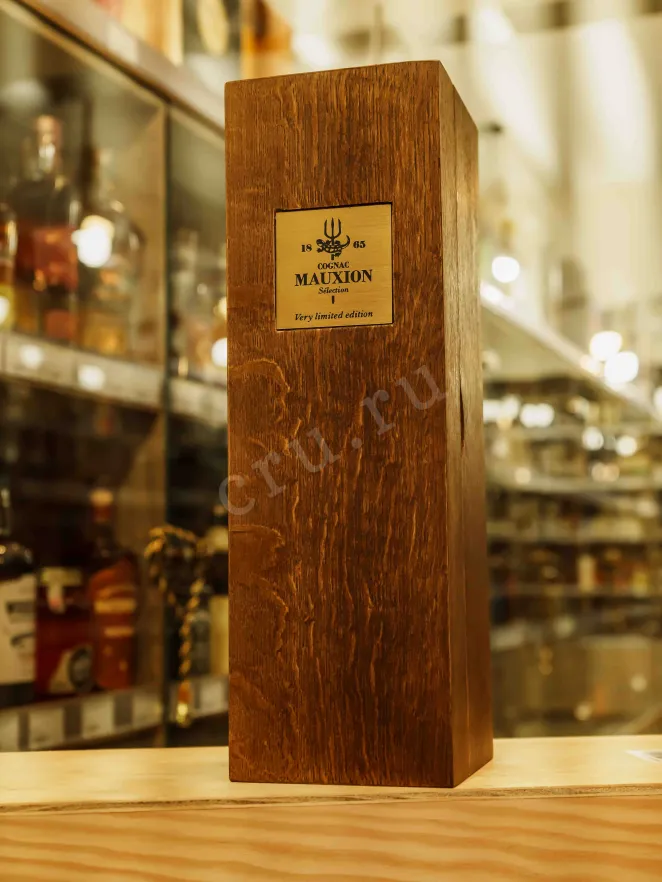 В магазине Крю Профи Mauxion Selection Bois Ordinaires in wooden box 0.7 л