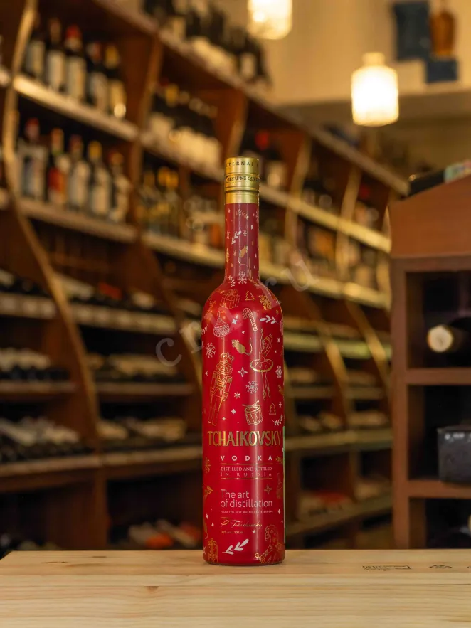 В магазине Крю Профи Tchaikovsky New Year Limited Edition in gift box 0.5 л