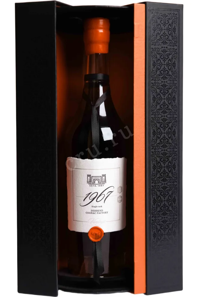 В подарочной коробке Derbend Vintage in gift box 1967 0.7 л