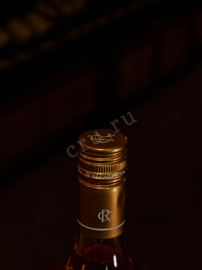 Пробка Cartavio Gold 2 Years Old 0.75 л