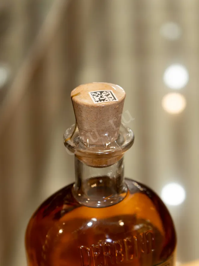 Пробка Derbend Distillerie Classic Blend 3 years 0.7 л