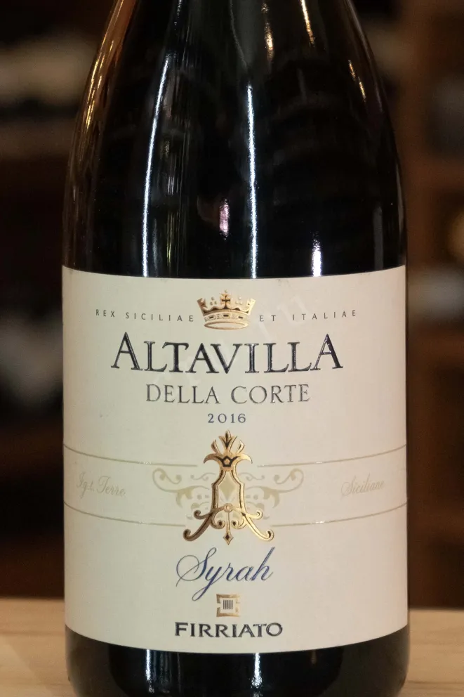В магазине Крю Профи Firriato Altavilla della Corte Syrah Terre Siciliane IGT 2016 0.75 л