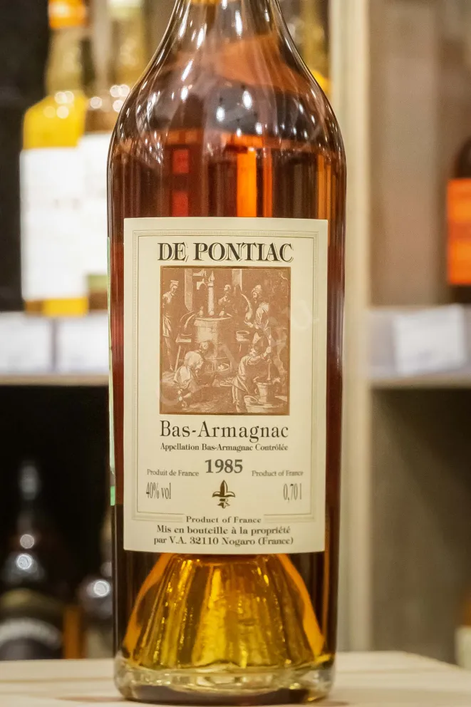В магазине Крю Профи De Pontiac Bas-Armagnac in wooden box 1985 0.7 л
