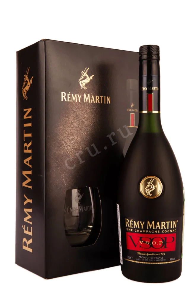 Коньяк Remy Martin VSOP giftbox with 1 glass  0.7 л