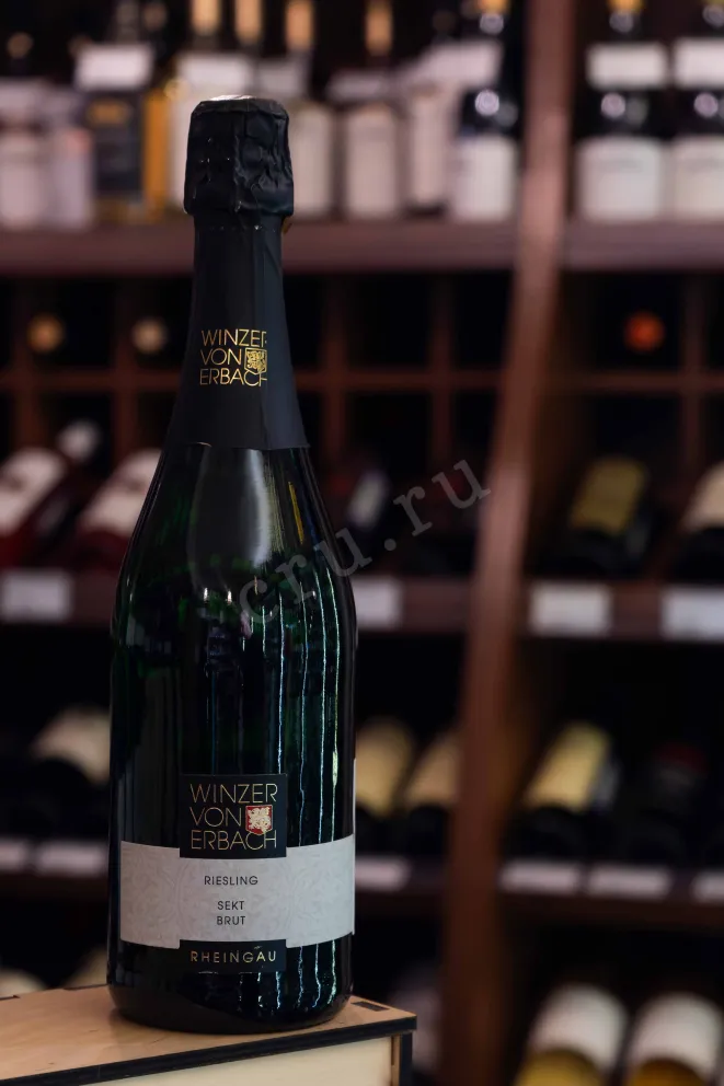 В магазине Крю Профи Winzer von Erbach Brut 2021 0.75 л