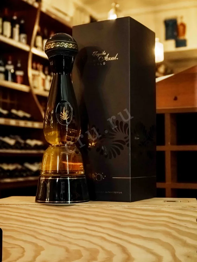 В магазине Крю Профи Clase Azul Gold in gift box 0.7 л