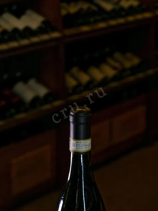 Пробка Tedeschi Marne 180 Amarone della Valpolicella DOCG 2021 0.75 л