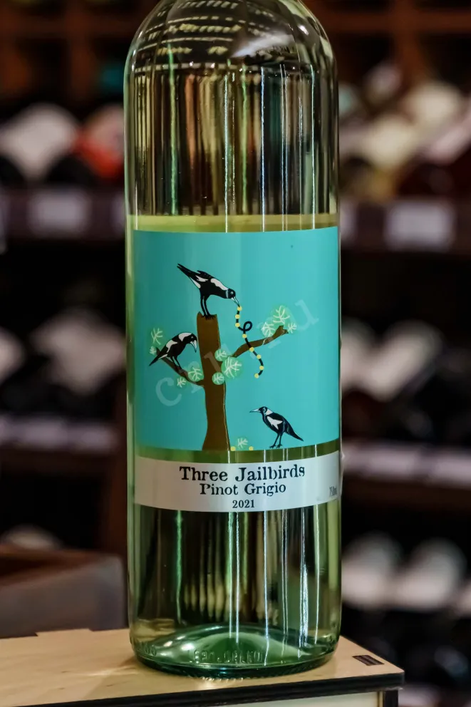В магазине Крю Профи Three Jailbirds Pinot Grigio 2021 0.75 л