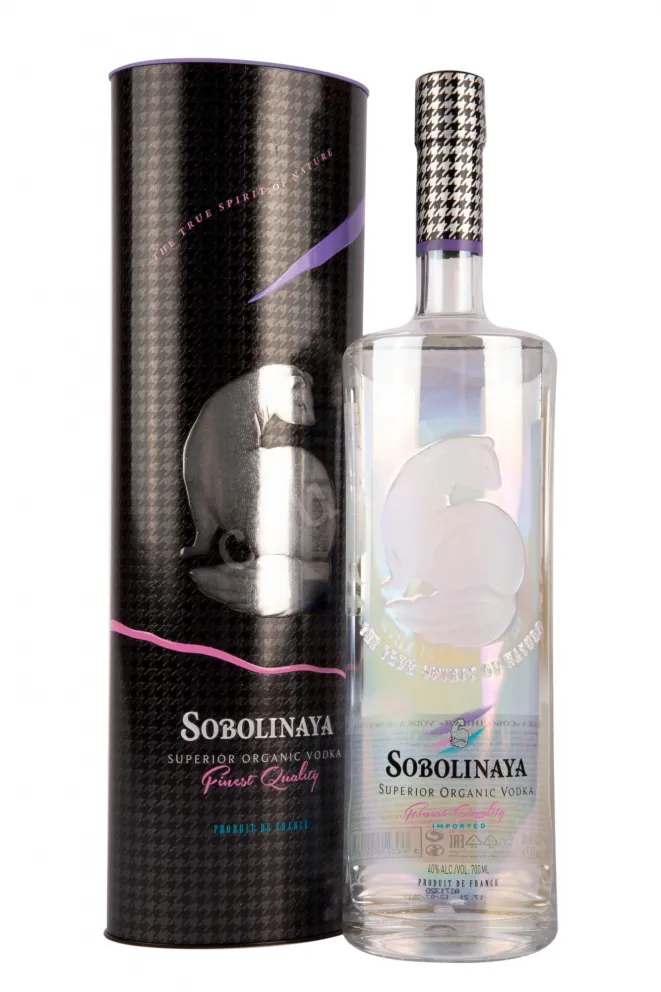Водка Соболиная в подарочной тубе  0.7 л