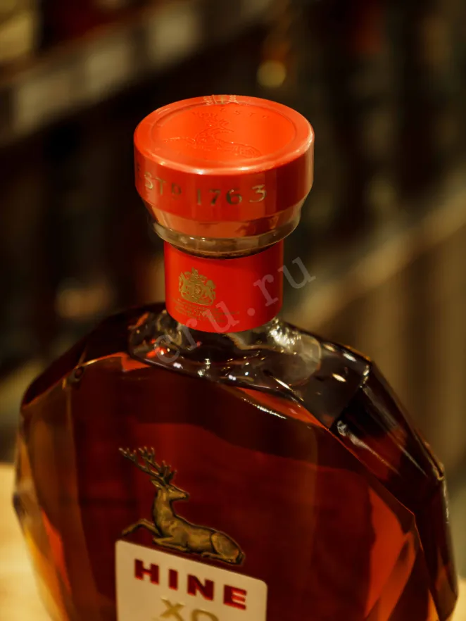 Пробка Hine XO Premier Cru De Cognac in gift box 0.7 л