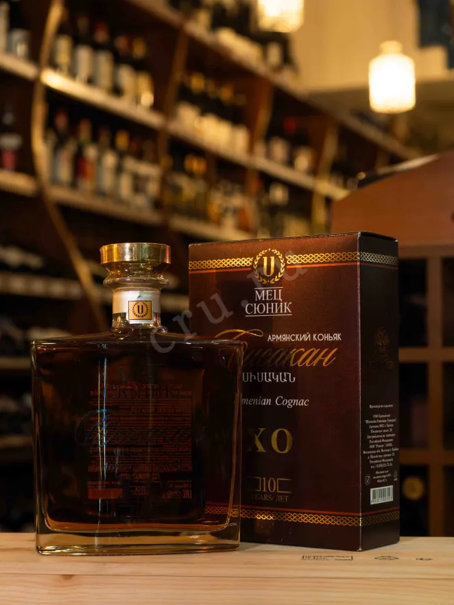 В магазине Крю Профи Mets Sunik Sisakan XO in gift box 0.5 л