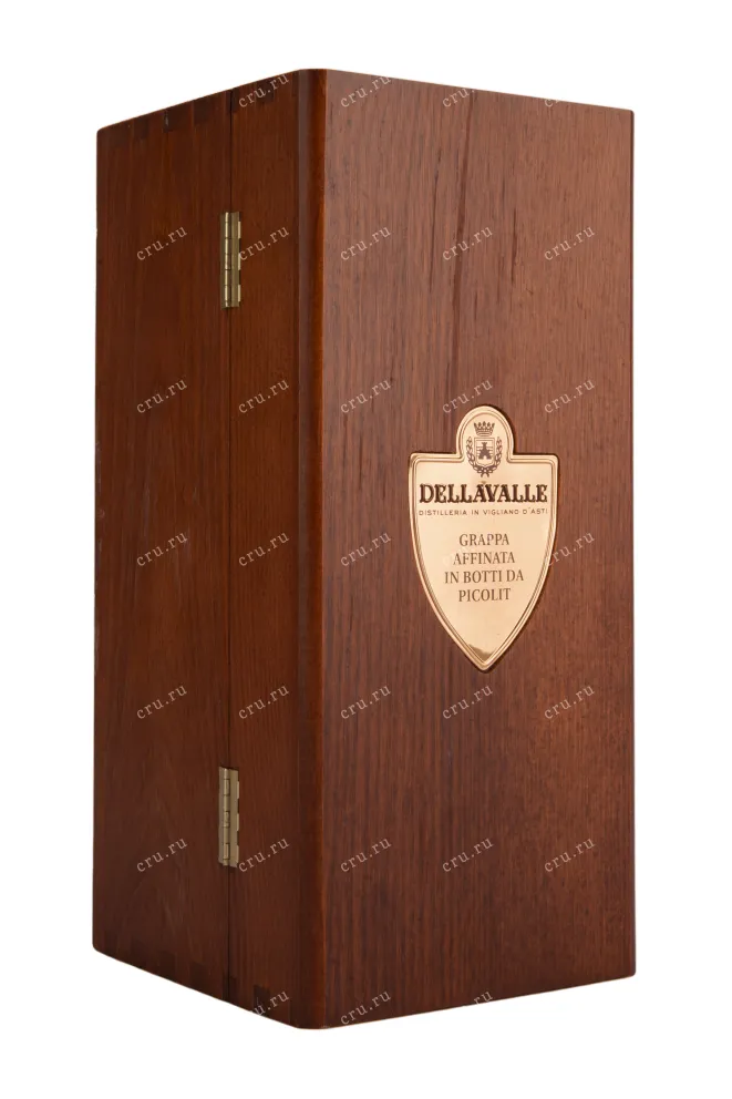 Граппа Dellavalle Affinata in Botti Da Picolit gift box 2004 0.7 л