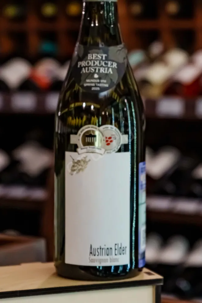 В магазине Крю Профи Weingut R&A Pfaffl Austrian Elder 2024 0.75 л