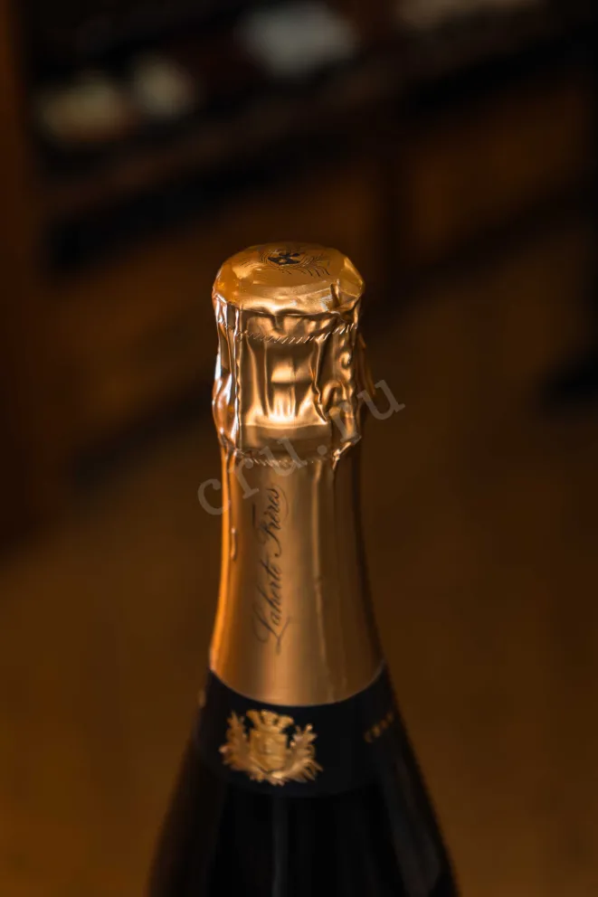 Пробка Laherte Freres Les Vignes d'Autrefois Millesime 2020 0.75 л