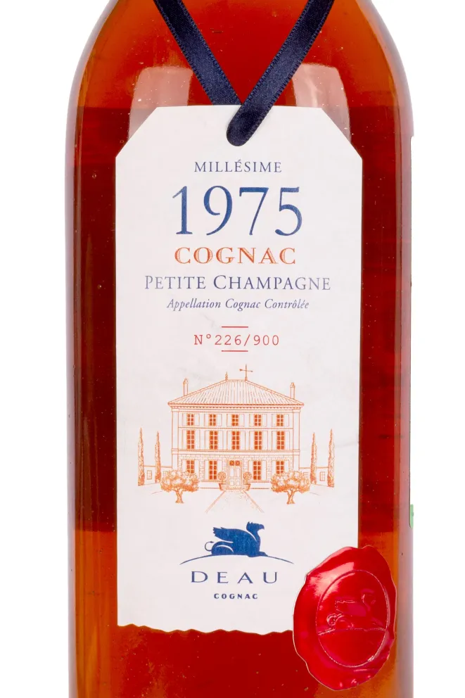 Этикетка Deau Petite Champagne in gift box 1975 0.7 л