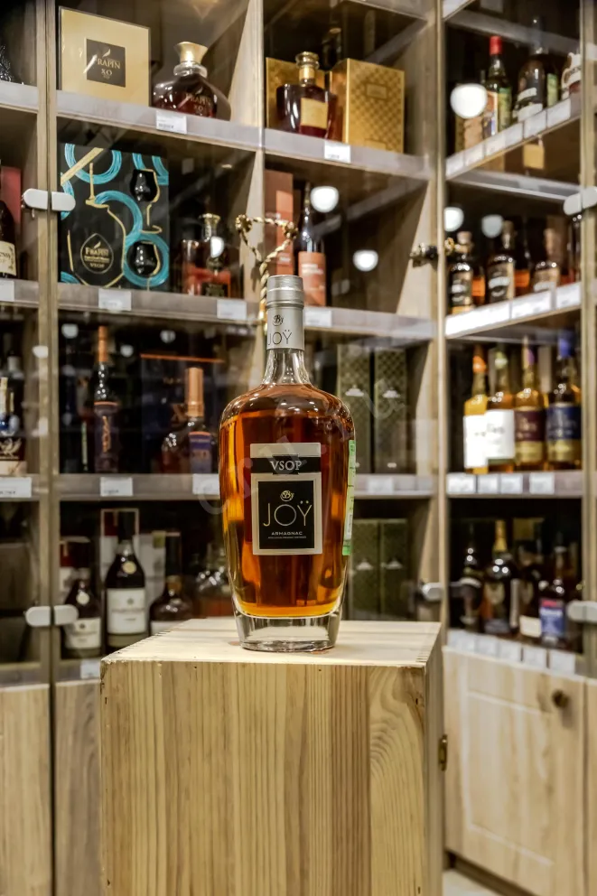 В магазине Крю Профи Joy VSOP 0.7 л