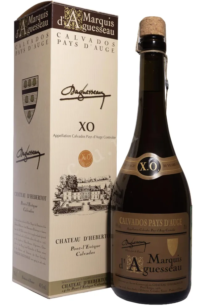 Кальвадос Marquis d'Aguesseau XO 20 years gift box   0.7 л