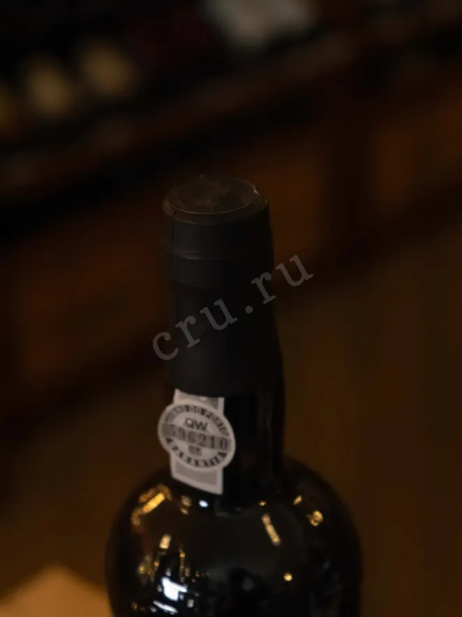 Пробка Barros Colheita in gift box 1974 0.75 л