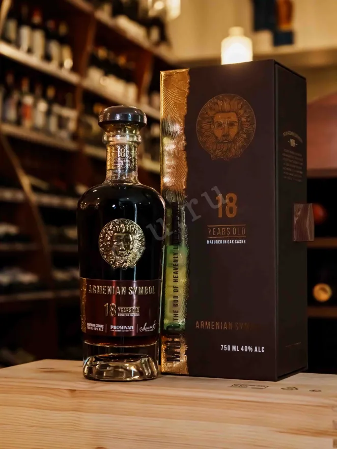 В магазине Крю Профи Armenian Symbol 18 years gift box 0.75 л