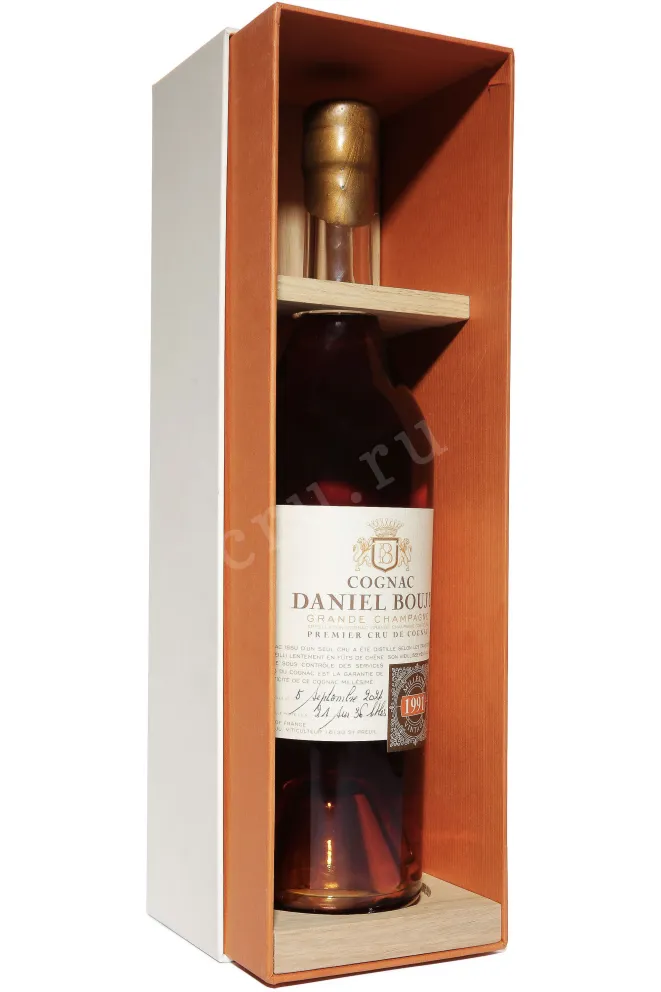 В подарочной коробке Daneil Bouju Grande Champagne Premier Cru De Cognac in gift box 1991 0.7 л