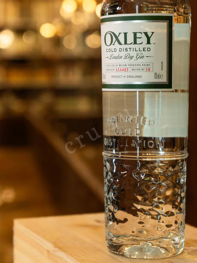 В магазине Крю Профи Oxley London Dry 0.7 л