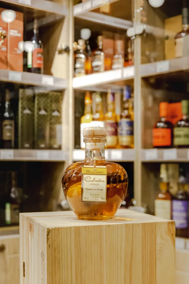 В магазине Крю Профи G.E. Massenez Vieux in gift box 0.7 л