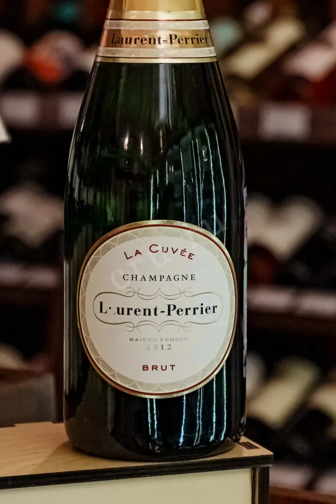 В магазине Крю Профи Laurent-Perrier La Cuvee in gift box 2021 0.75 л