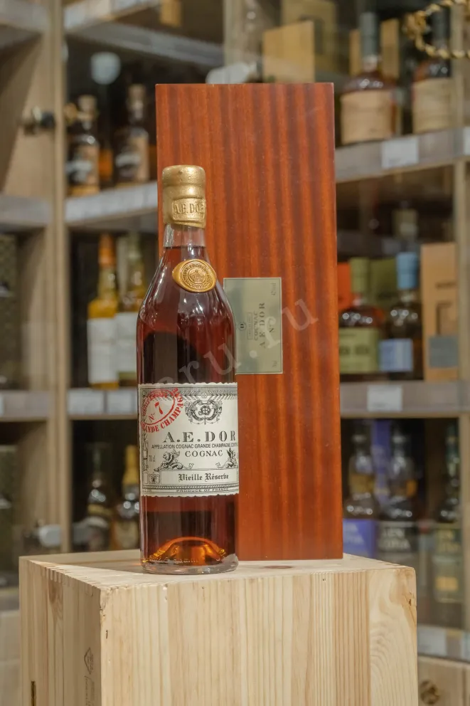 В магазине Крю Профи A.E. Dor №7 in wooden box 1984 0.7 л