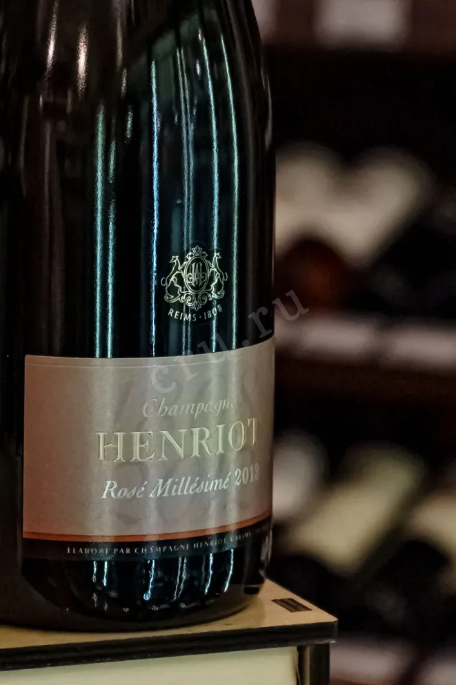 В магазине Крю Профи Henriot Millesime Rose Brut gift box 2012 0.75 л