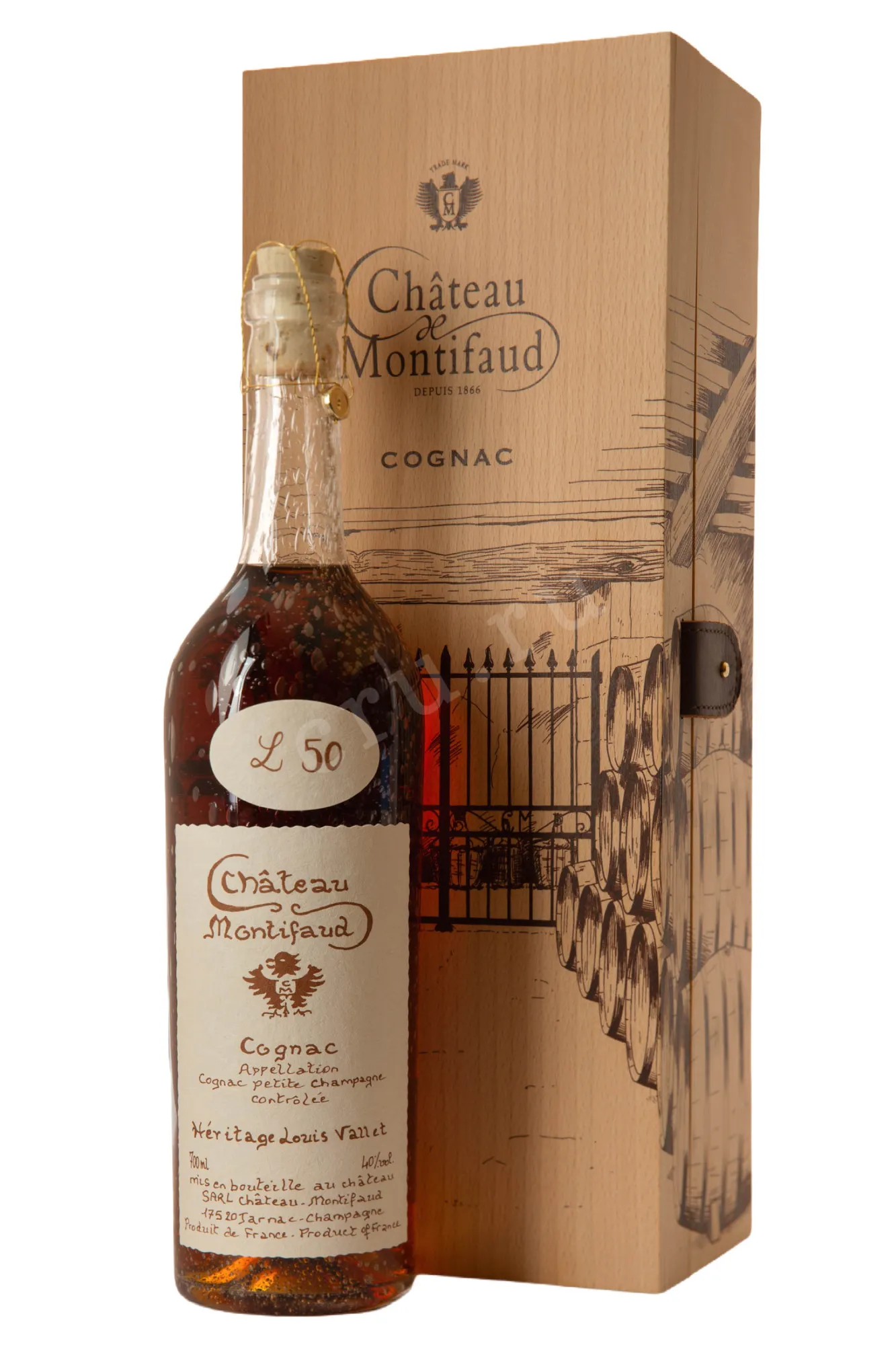 Фото — Коньяк Chateau de Montifaud 50 years Heritage Louis Vallet with gift box  0.7 л