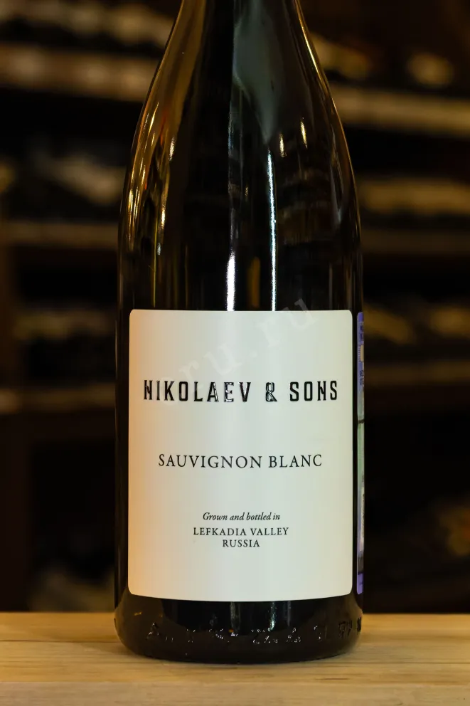В магазине Крю Профи Nikolaev & Sons Sauvignon Blanc 22 2023 0.75 л