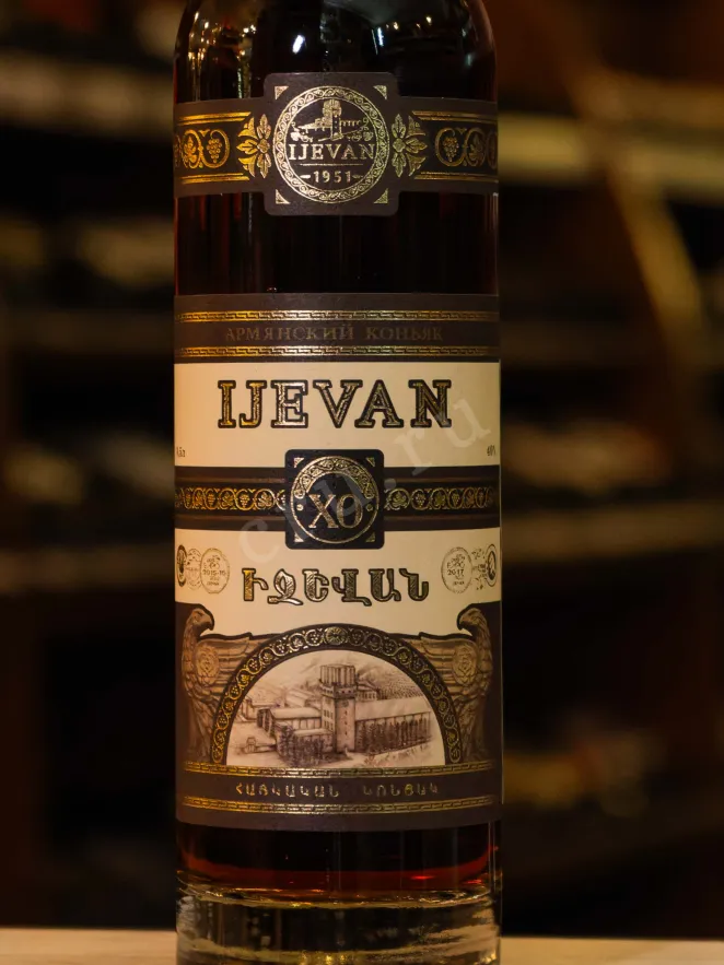 В магазине Крю Профи Ijevan XO 10 years gift box 0.5 л