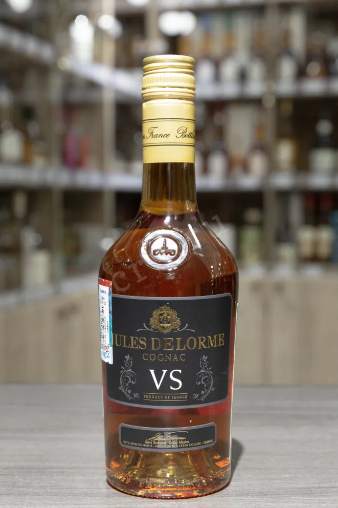 В магазине Крю Профи Jules Delorme VS in gift box 0.5 л