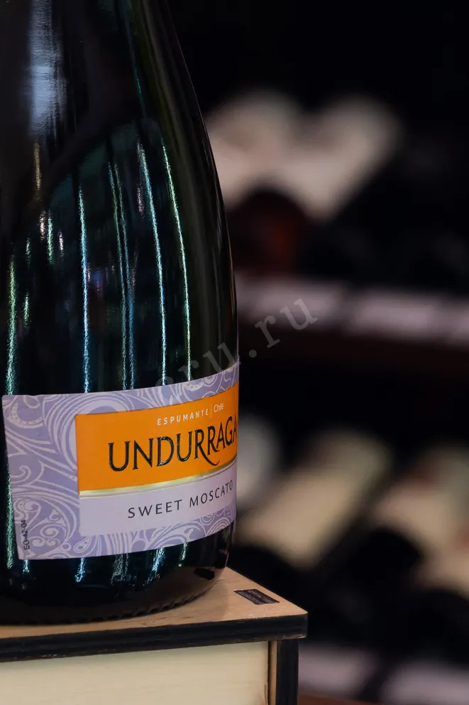 В магазине Крю Профи Undurraga Sweet Moscato DO 2024 0.75 л