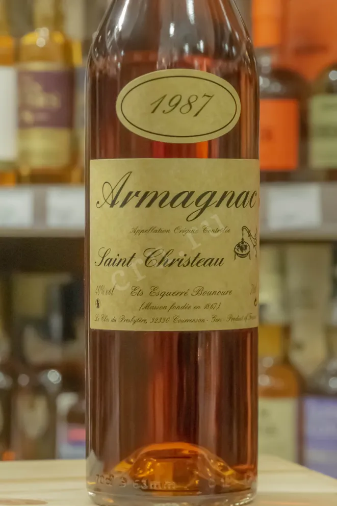 В магазине Крю Профи Saint-Christeau 1987 0.7 л