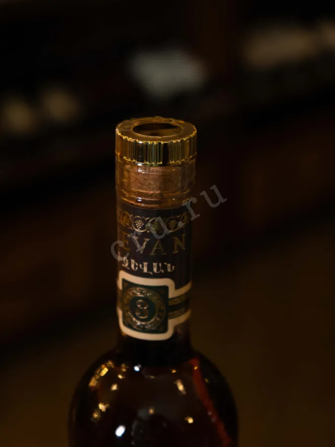 Пробка Ijevan 3 years in gift box 0.5 л