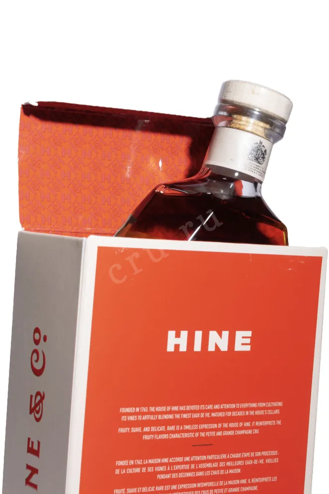 В подарочной коробке Hine Rare VSOP in gift box 0.7 л