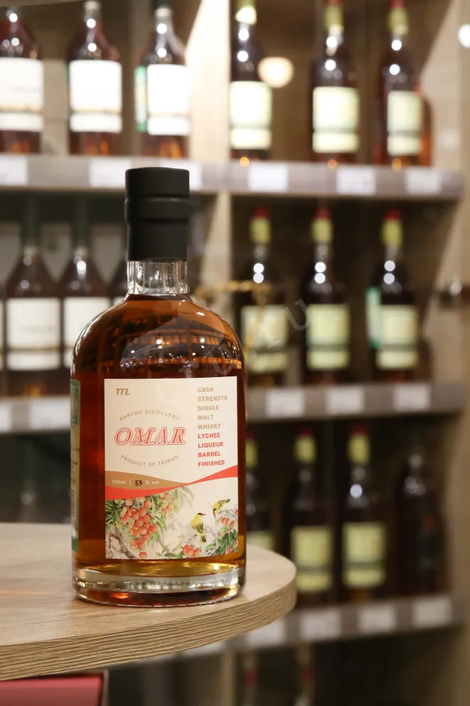 В магазине Крю Профи Omar Cask Strength Single Malt Lychee Liqueur Barrel Finish in gift box 0.7 л
