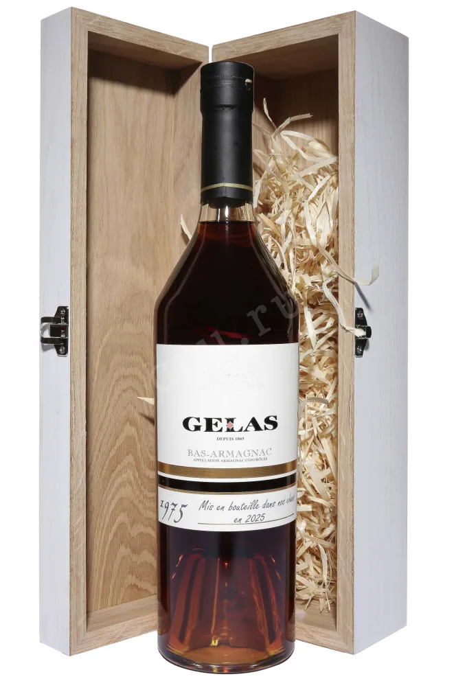В подарочной коробке Gelas 1975 0.7 л