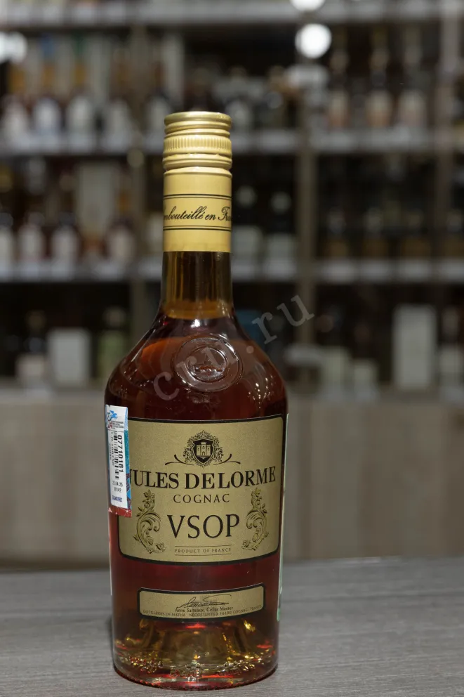 В магазине Крю Профи Jules Delorme VSOP in gift box 0.5 л