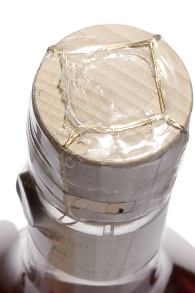 Пробка Raymond Ragnaud Millesime Grande Champagne 1990 0.7 л